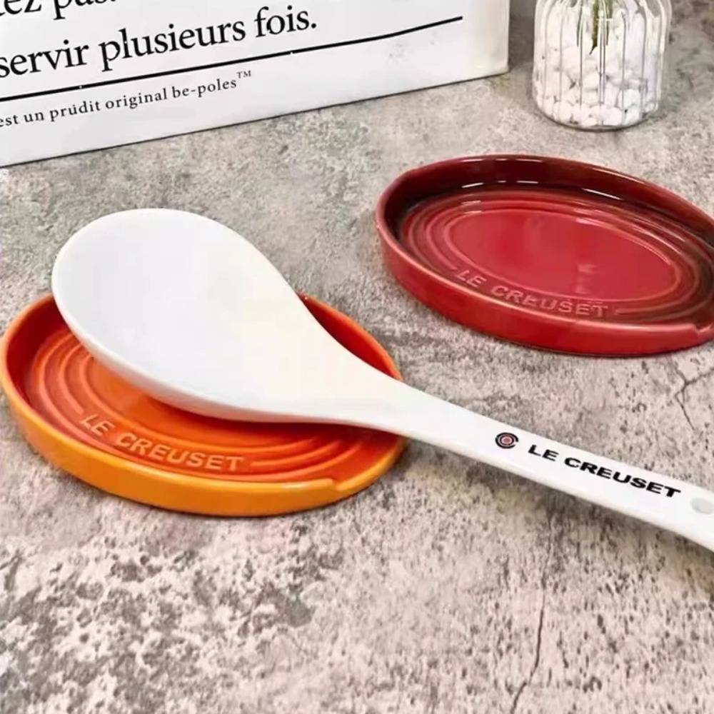 ル・クルーゼ セラミック製 スプーンスタンド。キッチンや家庭 - Home Cooking Recipes のレビューと価格